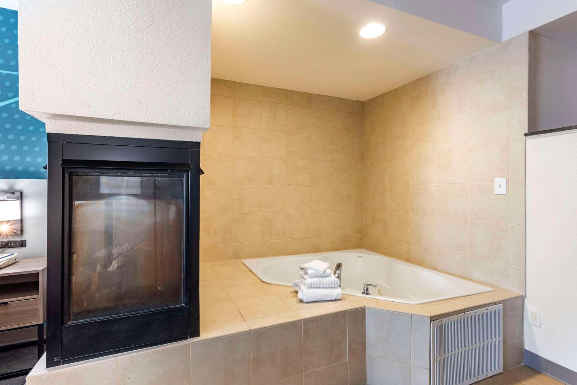 Comfort Suites Ocean City West West Ocean City Екстер'єр фото