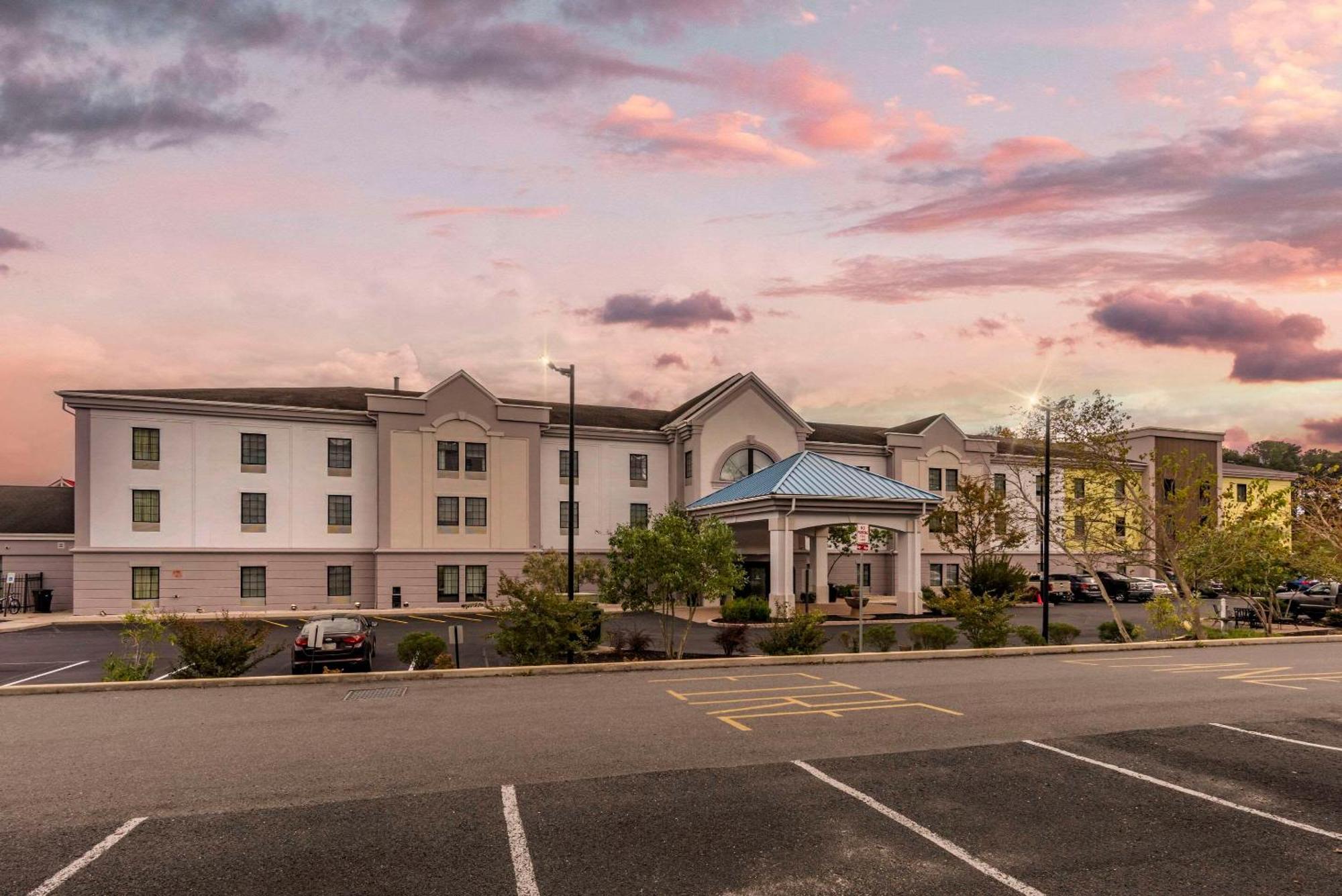 Comfort Suites Ocean City West West Ocean City Екстер'єр фото