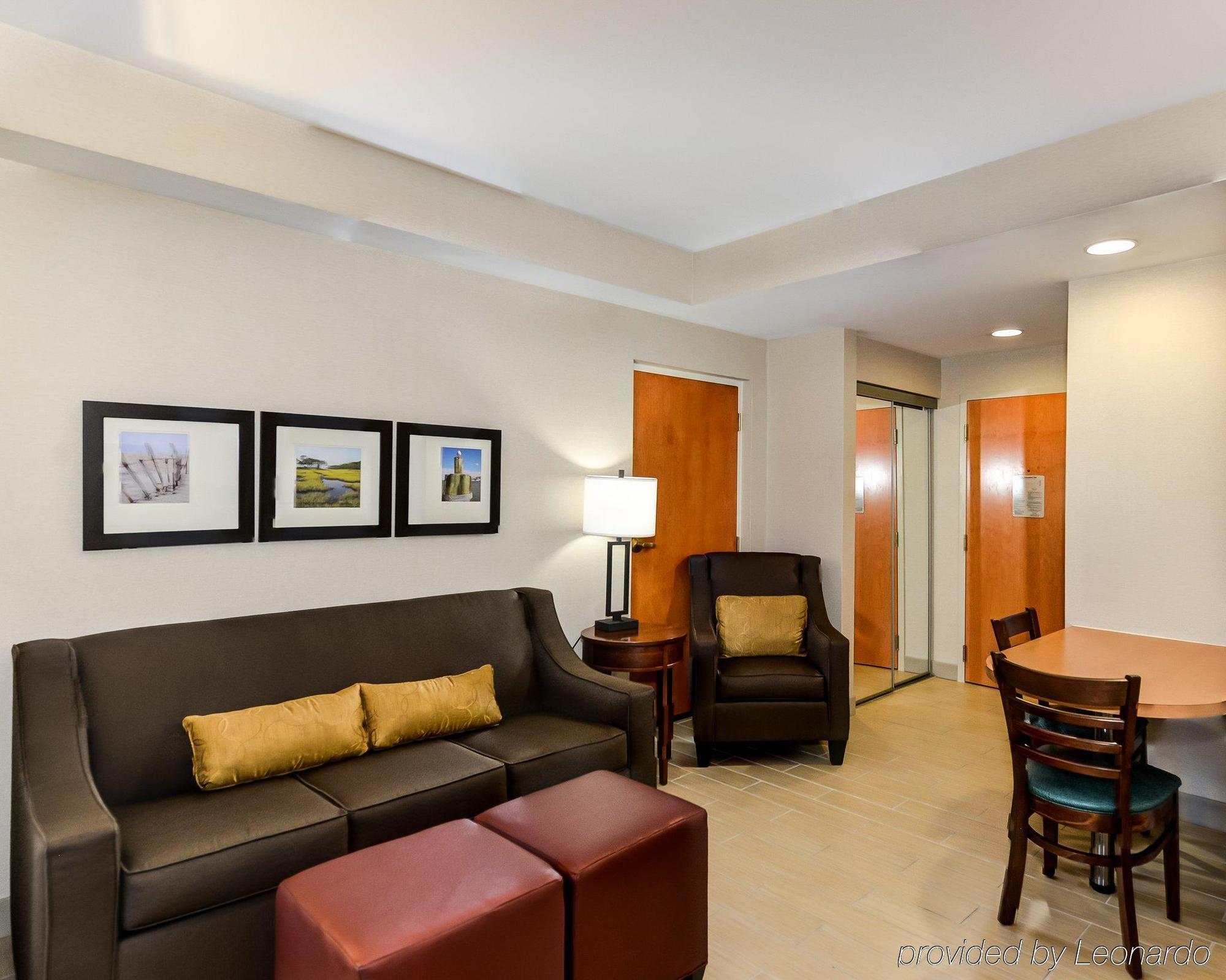 Comfort Suites Ocean City West West Ocean City Екстер'єр фото